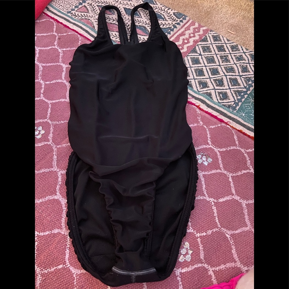 black one piece speedo swimsuit